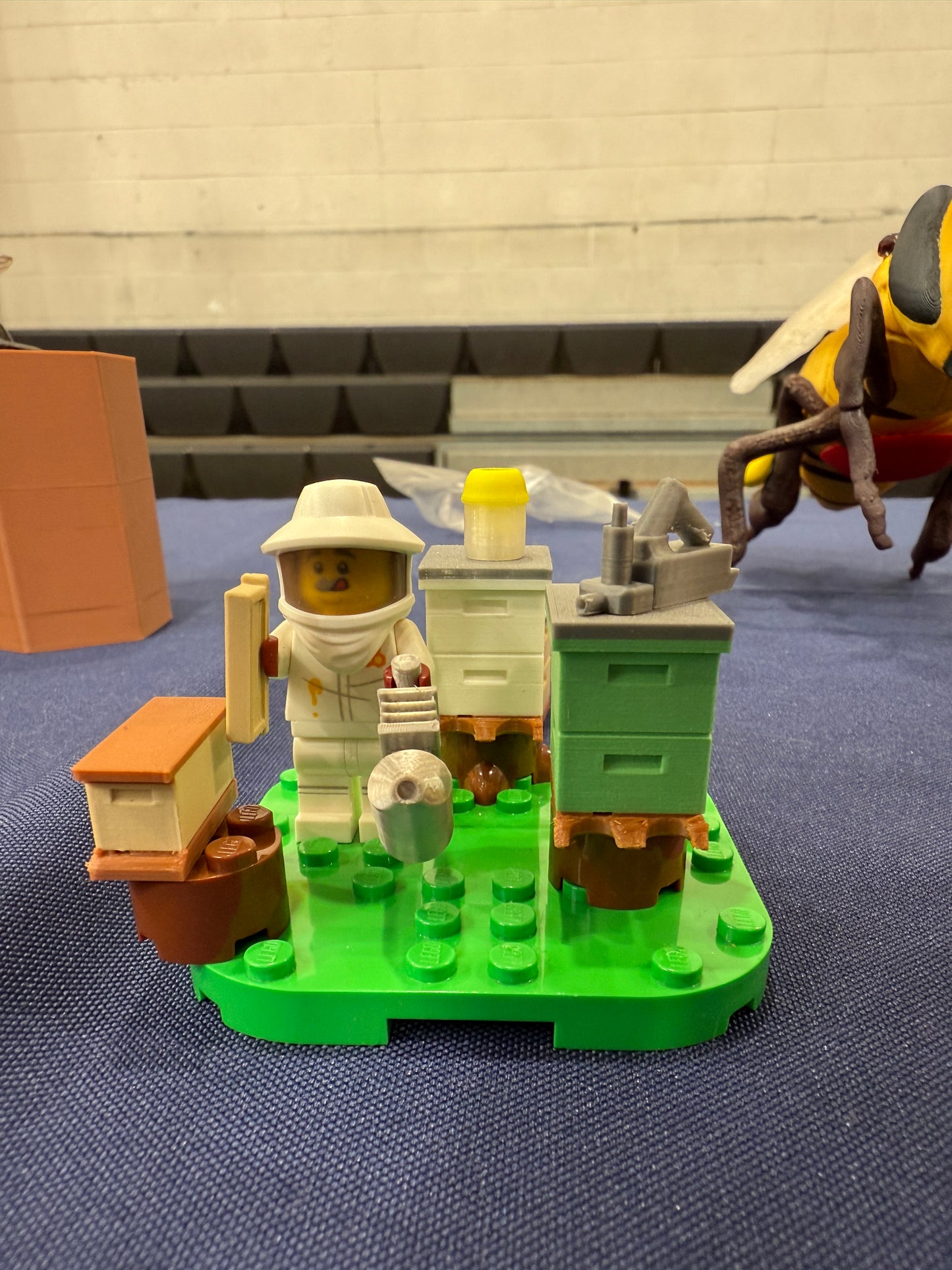 Lego Beekeeper with Accessories